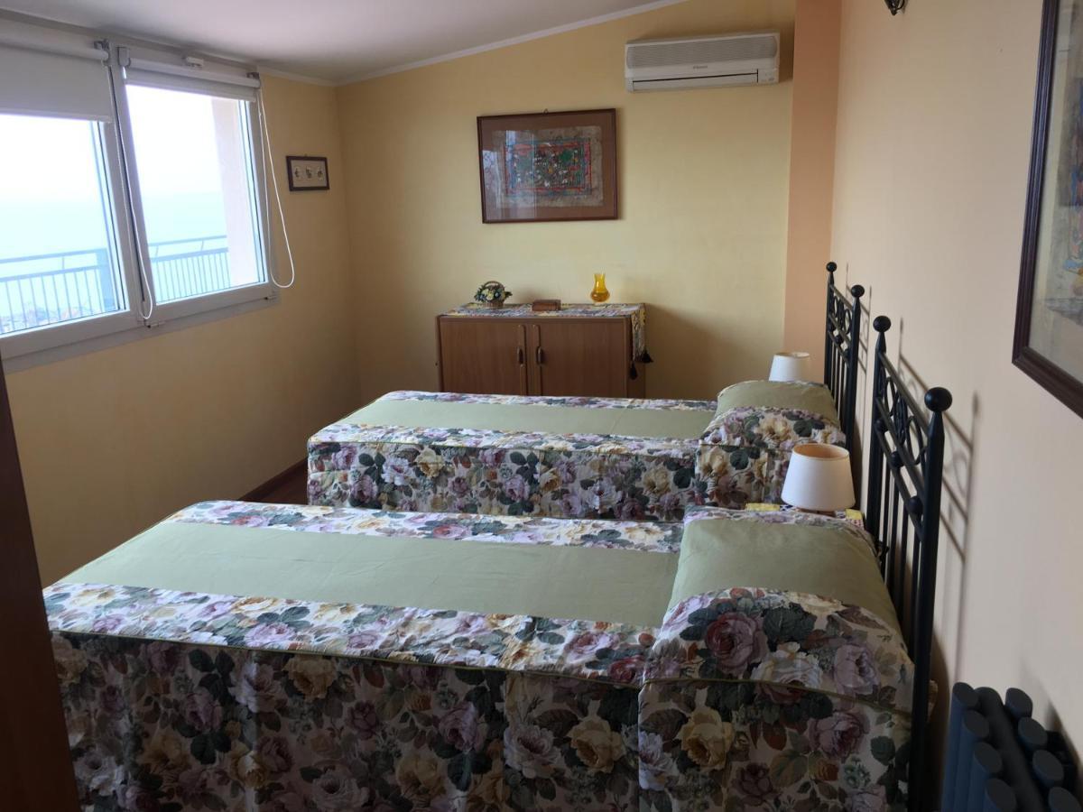 Europa Guest House Катанія Екстер'єр фото